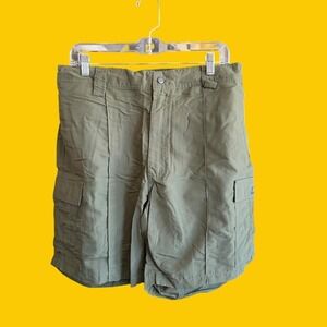 Mocean Tactical Cargo Shorts Mens XL Olive Green Nylon Gorpcore Utility 33 Waist